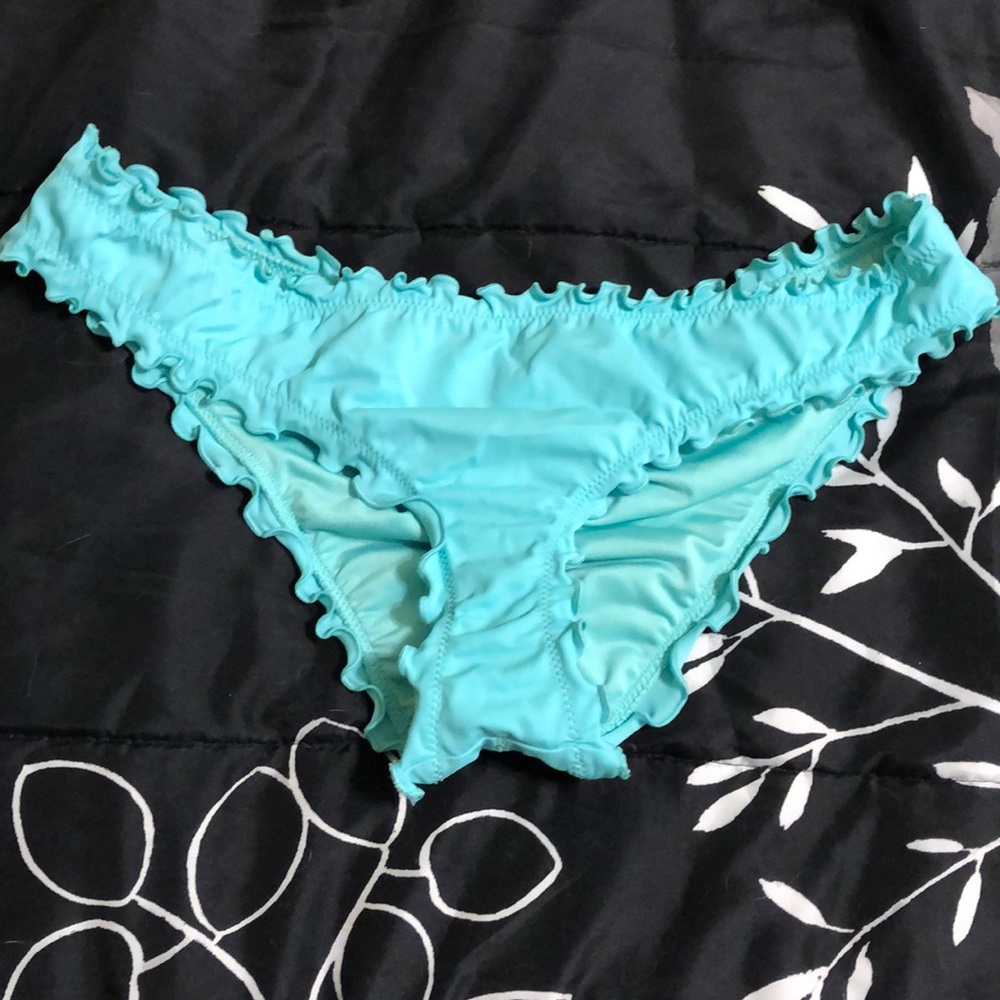 Ruffles swim bottoms